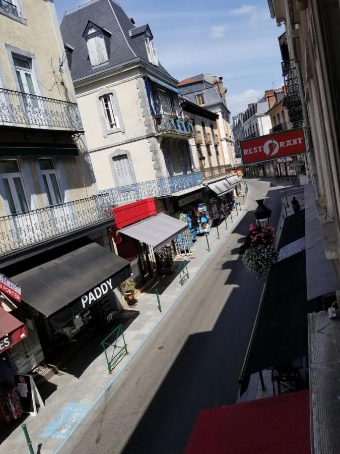 Superbe T3 Avec Parking Et Terrasse En Plein Centre-Ville ルルド エクステリア 写真